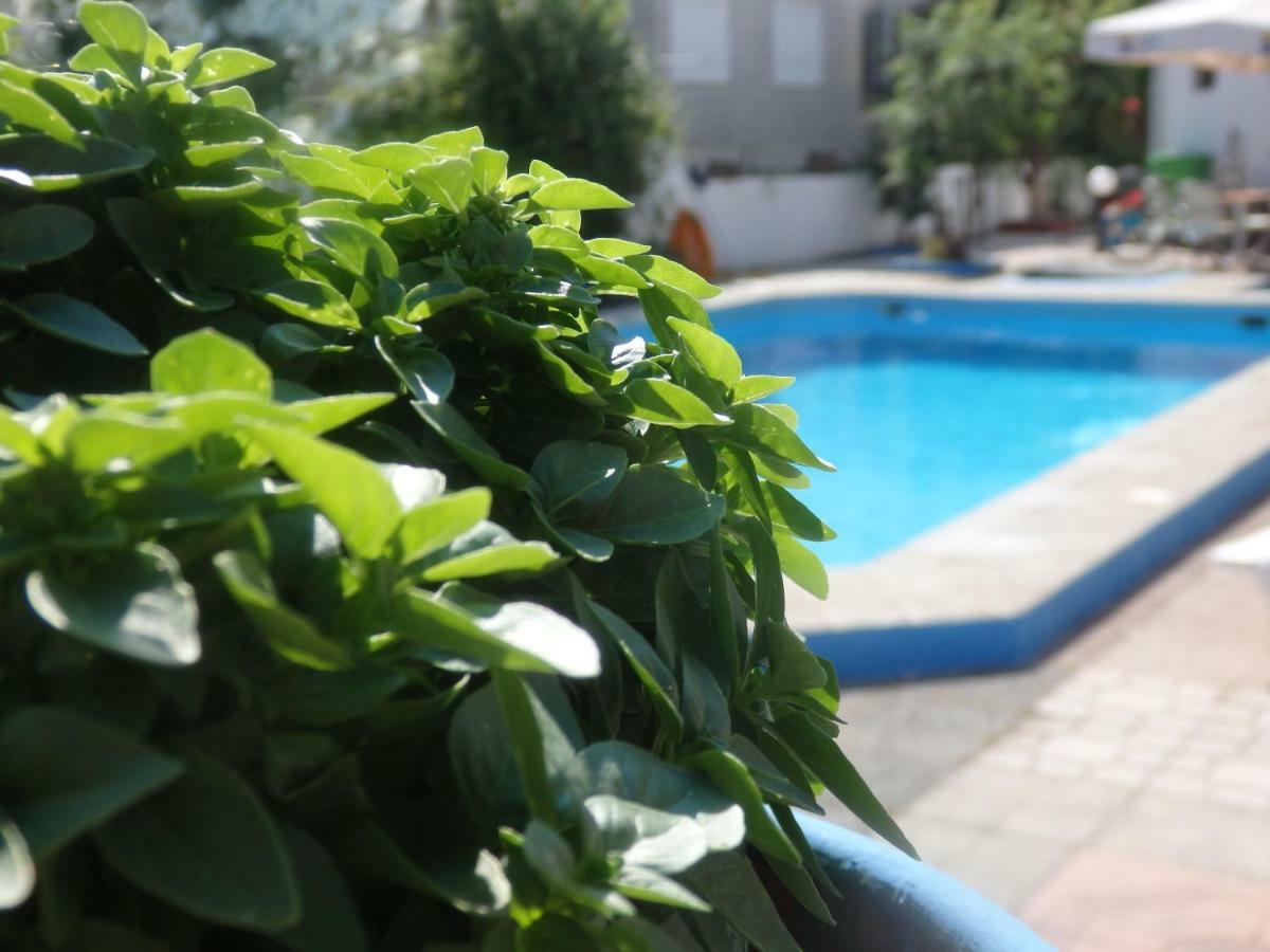 George Apartments Kallithea  Buitenkant foto